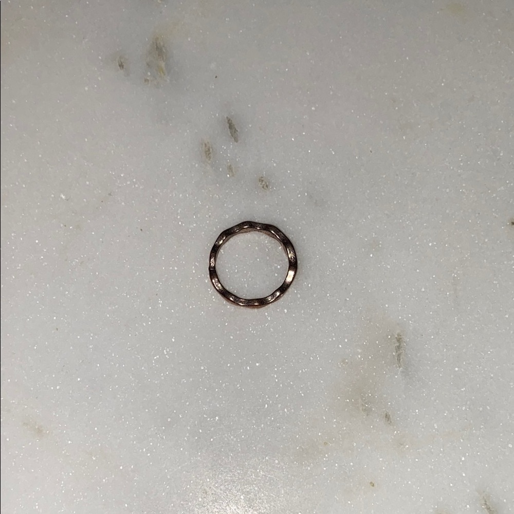 Elegant Gold-Toned Ring